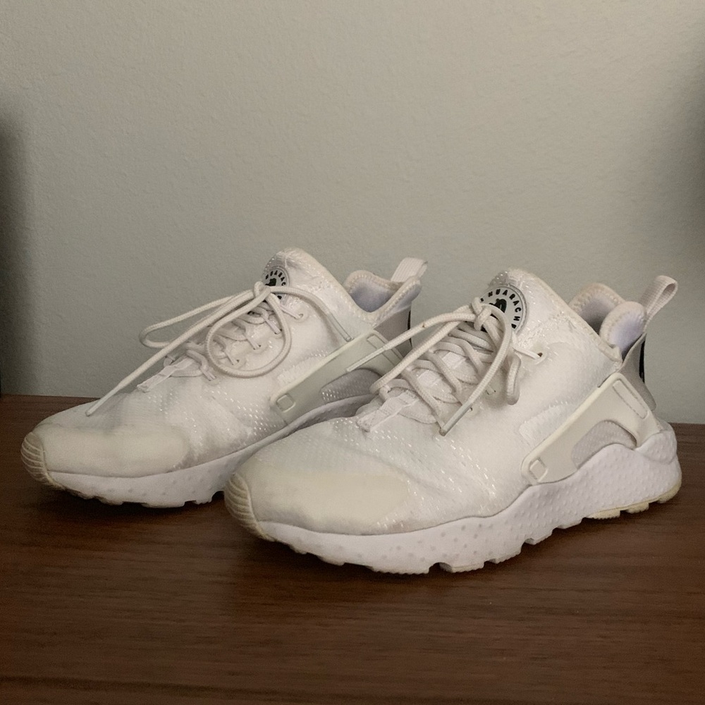 Nike White Air Huarache